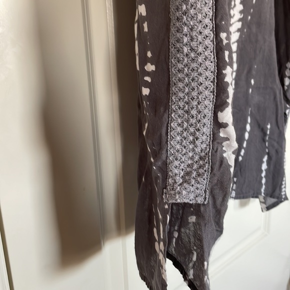 NWOT Body Glove swim coverup - Picture 2 of 3